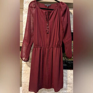 White House Black Market Maroon Long sleeve dress size Small